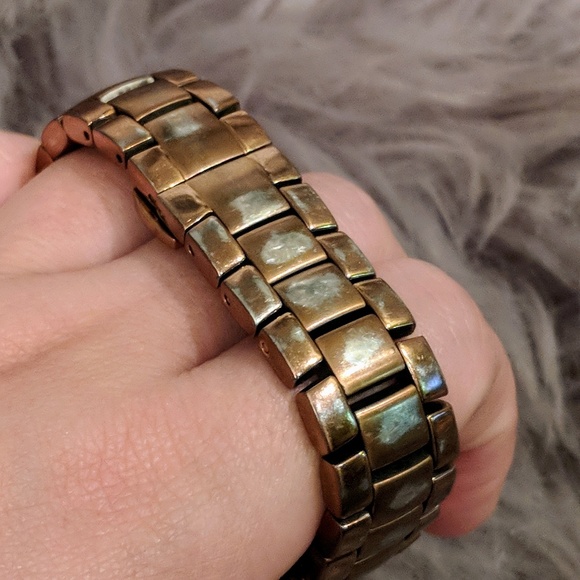 Michael Kors rose gold mother of pearl watch - Picture 4 of 8